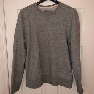 Gap Men’s Medium Gray Crew Neck Sweatshirt